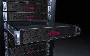 Syneto-HYPER-series-in-rack-pulled-out
