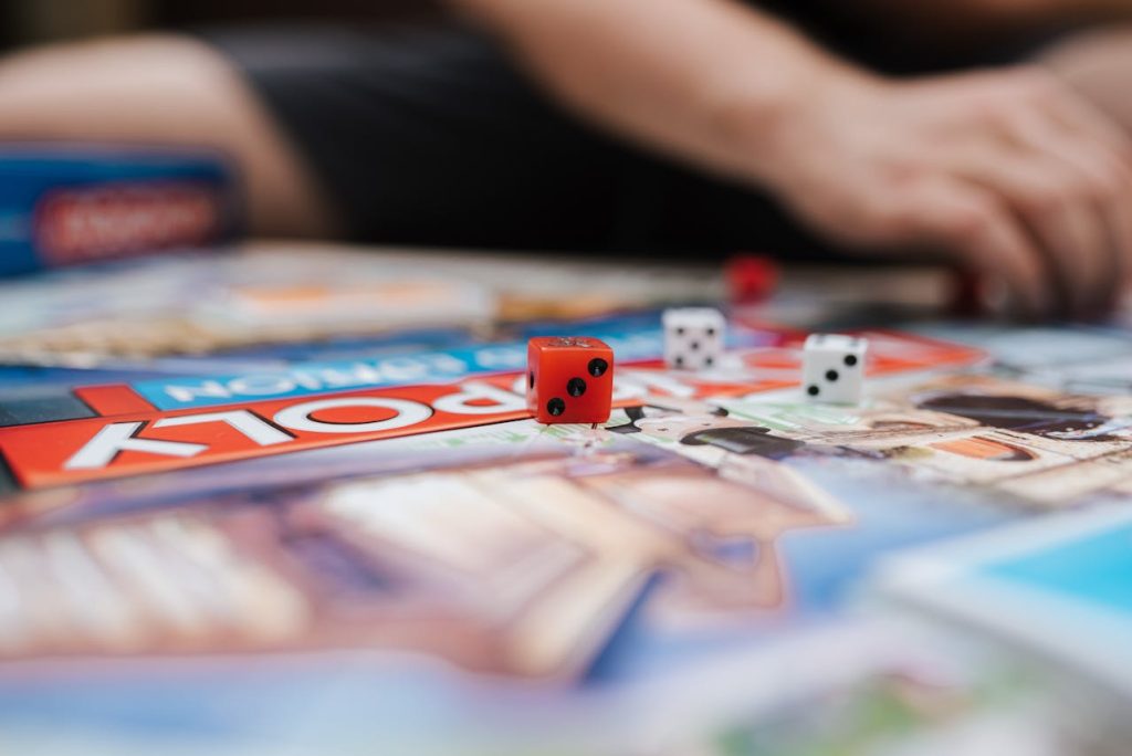 Il Monopoly, un gioco ricco di curiosità che ha intrattenuto molte generazioni Monopoly pexels