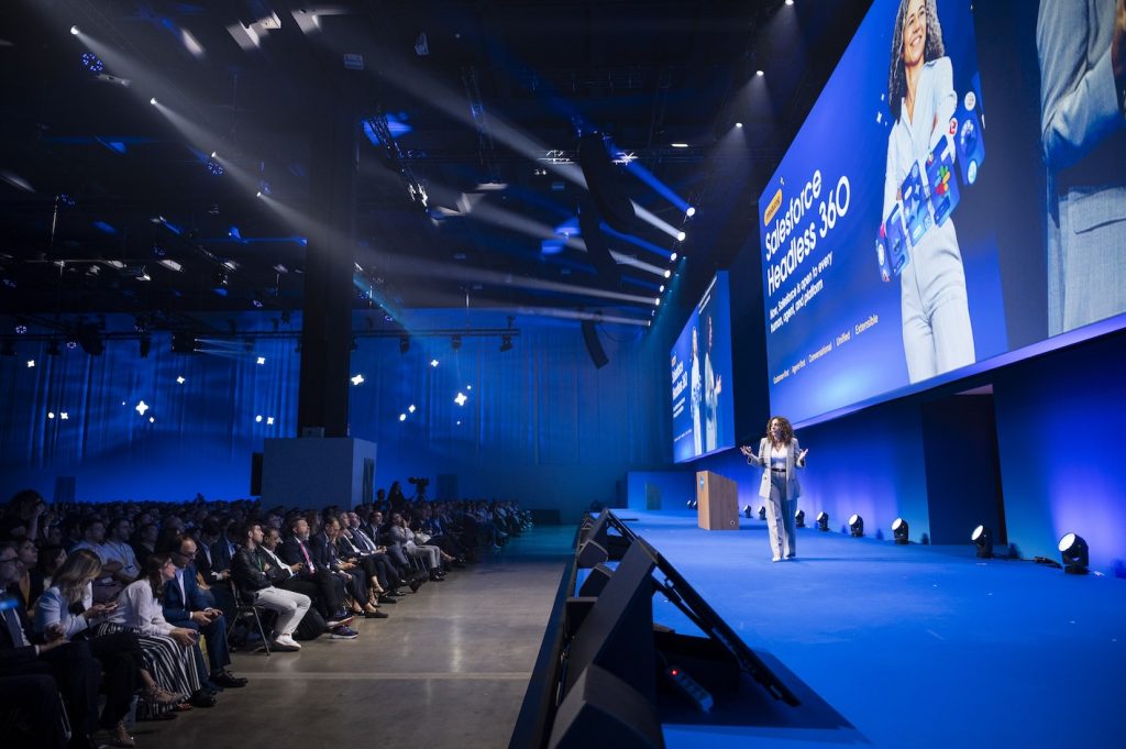 AI agentica: Salesforce accelera la trasformazione delle imprese Agentforce World Tour-AI agentica