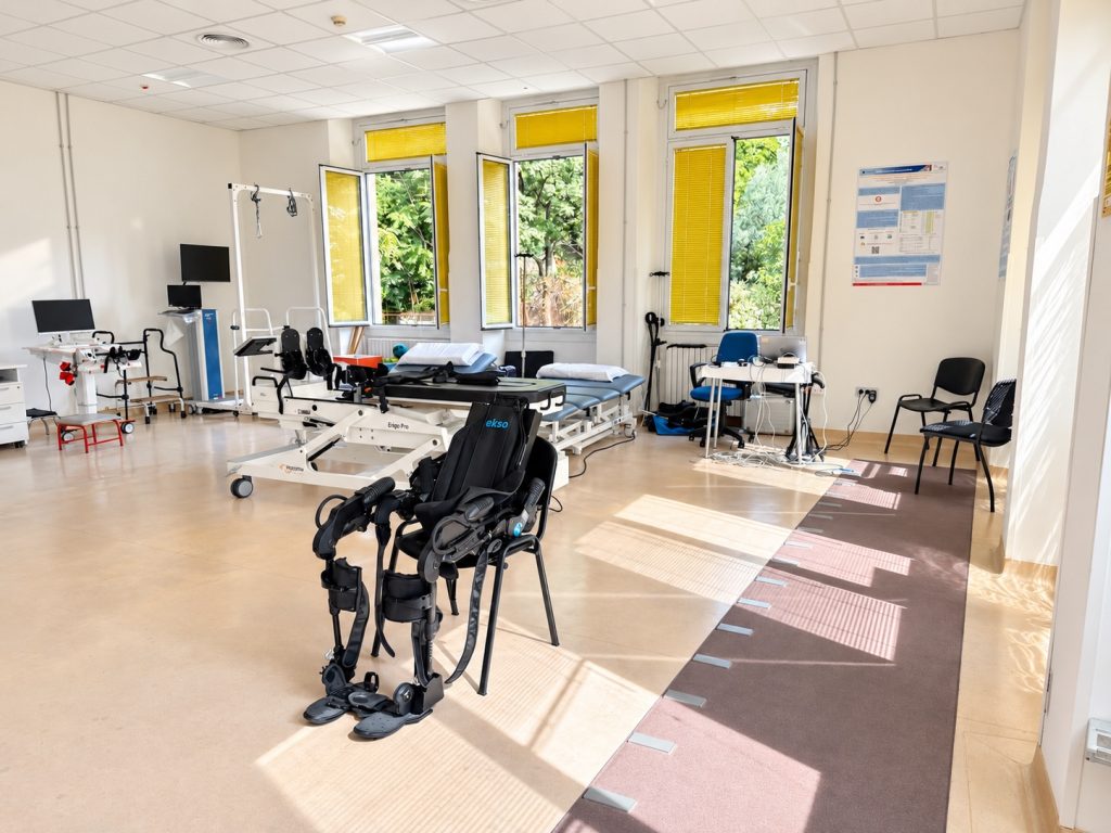Riabilitazione robotica, al San Martino di Genova tecnologia e realtà virtuale riabilitazione robotica-san martino